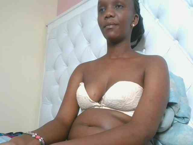Naughtypetite1