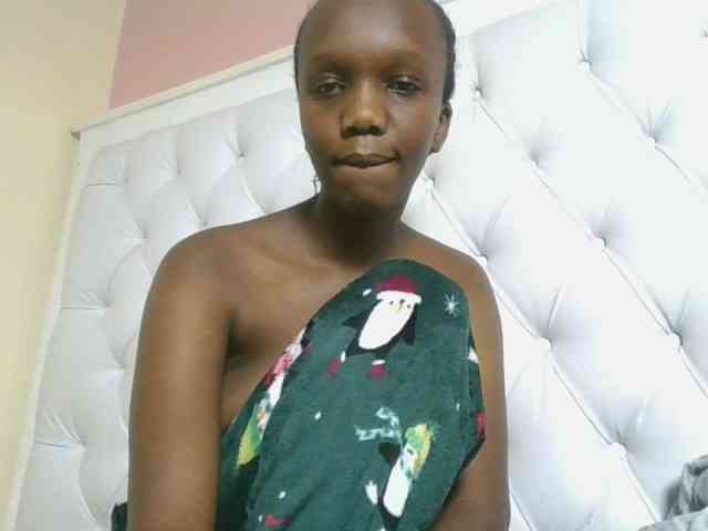 Naughtypetite1 webcam