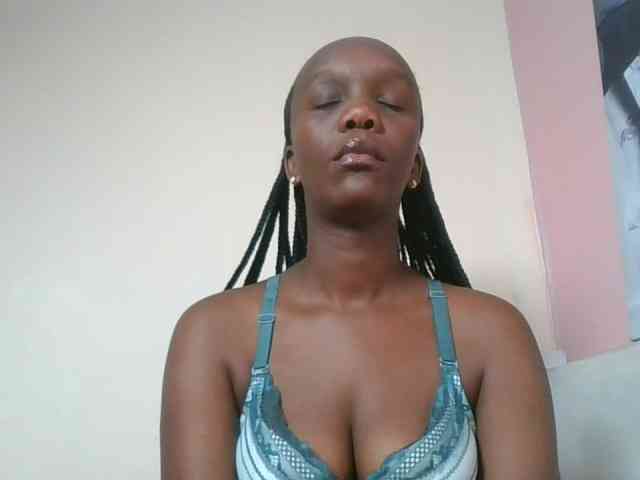 Naughtypetite1 webcam
