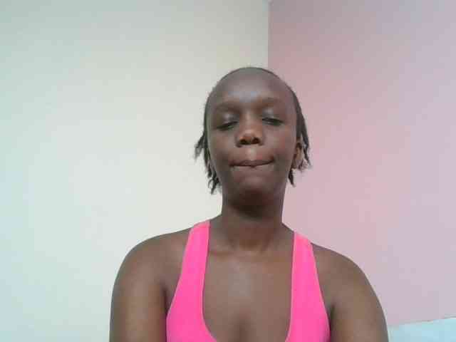 Naughtypetite1 webcam