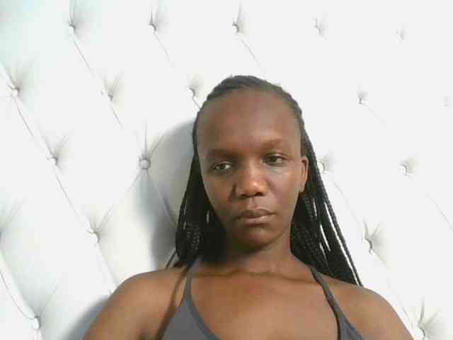 Naughtypetite1 webcam