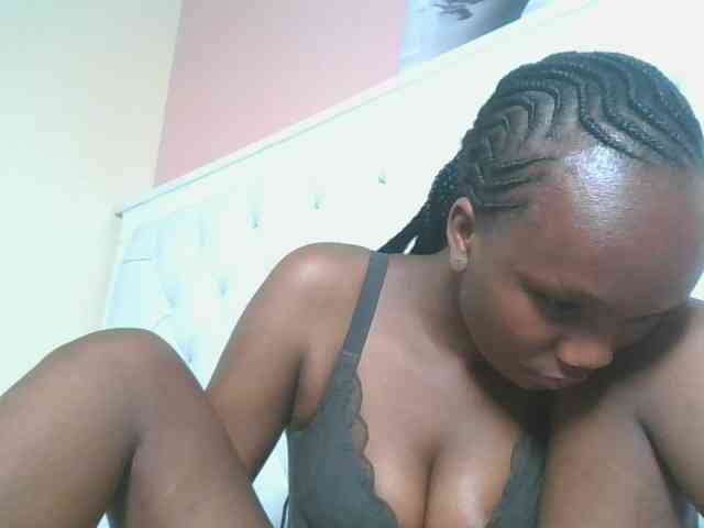 Naughtypetite1 webcam