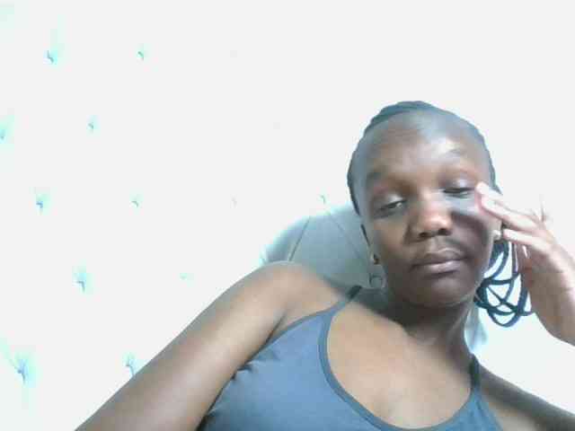 Naughtypetite1 webcam