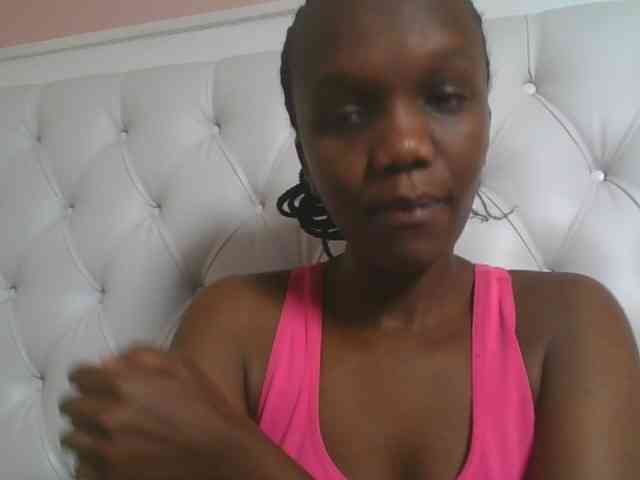Naughtypetite1 webcam