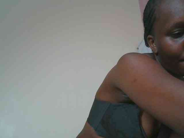 Naughtypetite1 webcam
