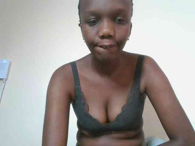 Naughtypetite1 webcam
