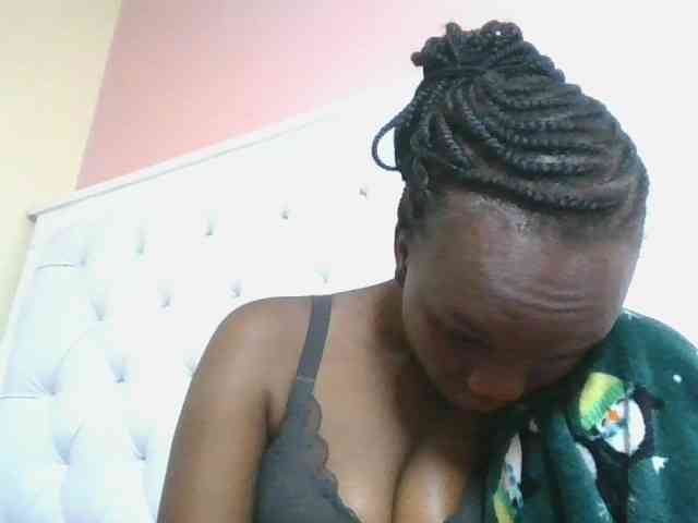 Naughtypetite1 webcam
