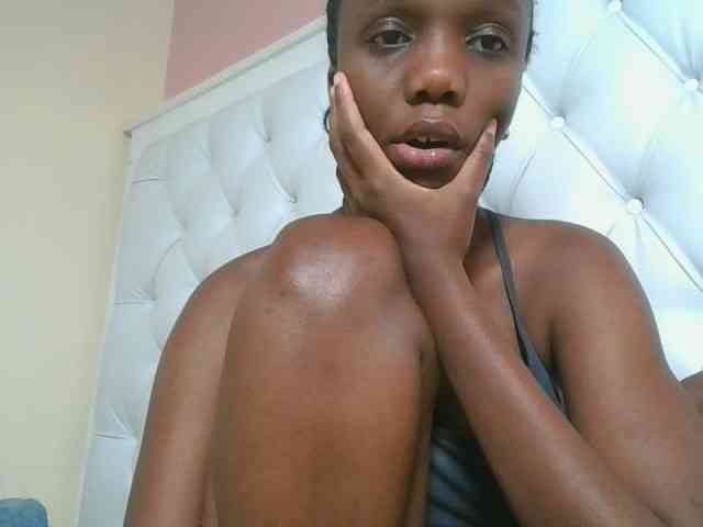 Naughtypetite1 Naughtypetite1