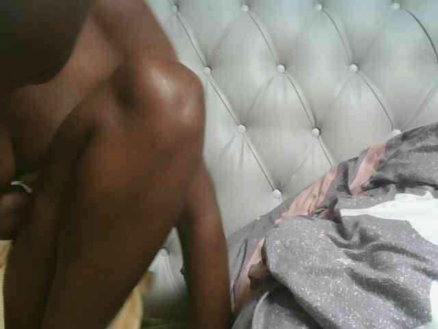 Naughtypetite1