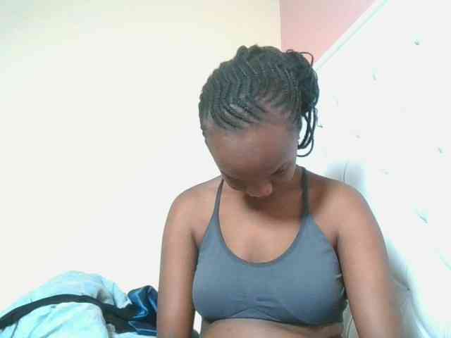 Naughtypetite1