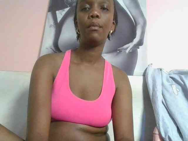 Naughtypetite1 webcam