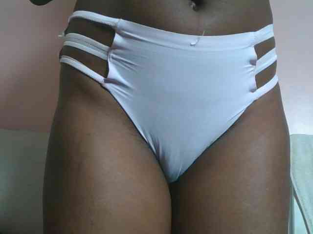 Naughtypetite1 webcam