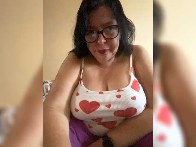 Markuza19 live cam on BongaCams