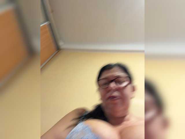 Markuza19 live cam on BongaCams