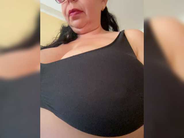 Markuza19 live cam on BongaCams