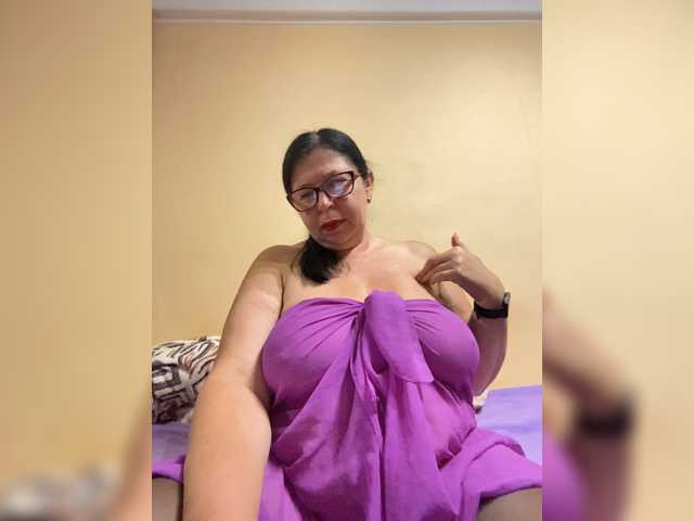Markuza19 live cam on BongaCams