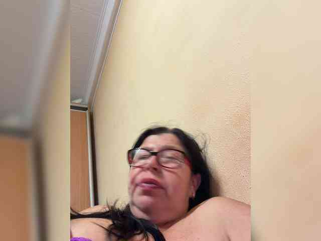 Markuza19 live female cam on bongacams