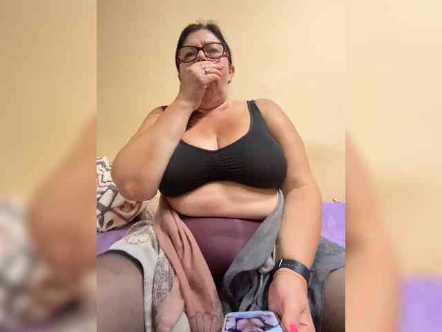 Markuza19 live female cam on bongacams
