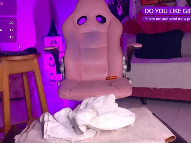 Melody--09 live cam on BongaCams