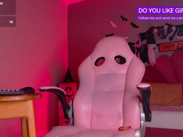 Melody--09 live cam on BongaCams
