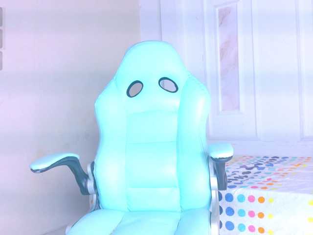 Melody--09 live cam on BongaCams