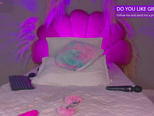 Melody--09 live cam on BongaCams