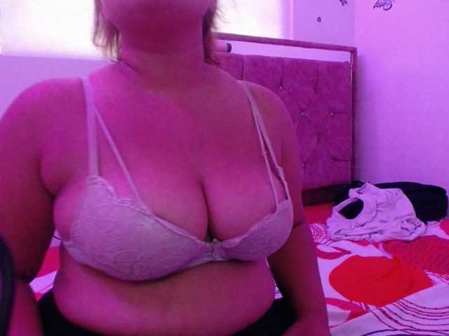 Sofi-lov live cam on BongaCams