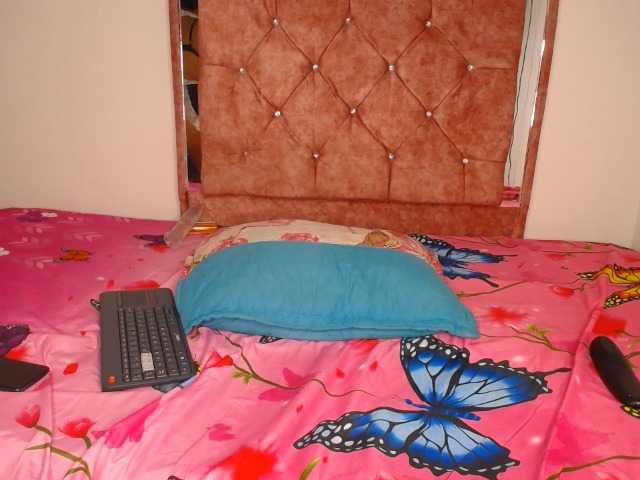 Sofi-lov live cam on BongaCams