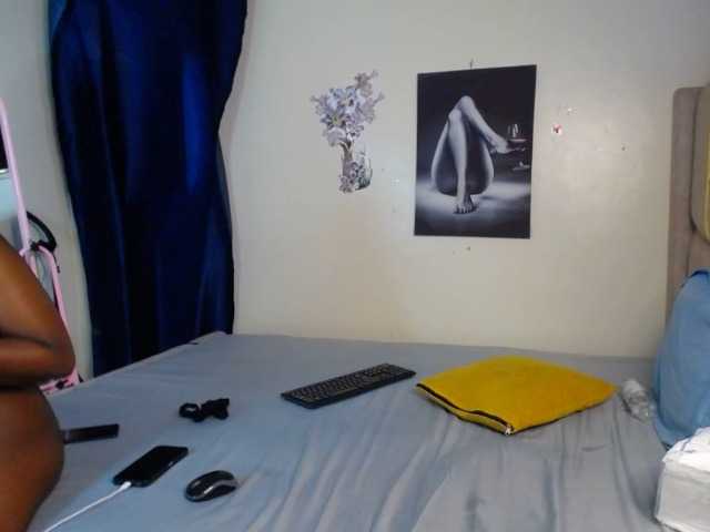 NaughtyTogether live cam on BongaCams