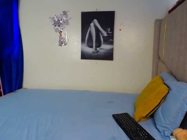 NaughtyTogether live cam on BongaCams