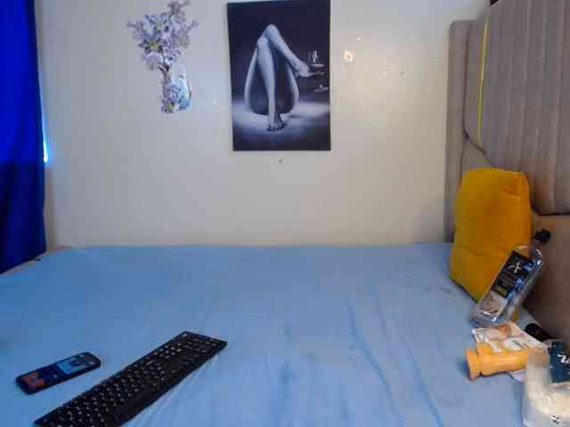 NaughtyTogether webcam