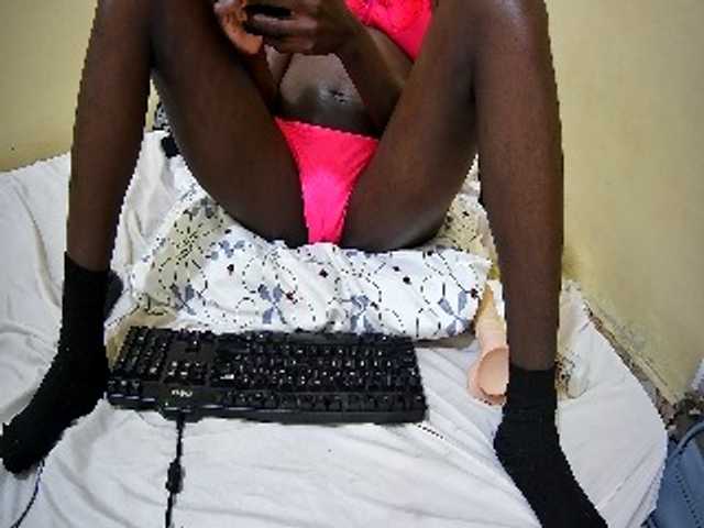 Mila-17 live cam on BongaCams
