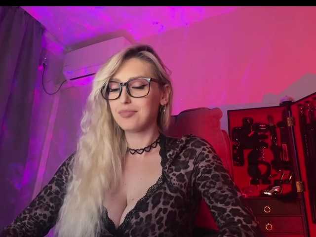 miss-Liya live cam on BongaCams