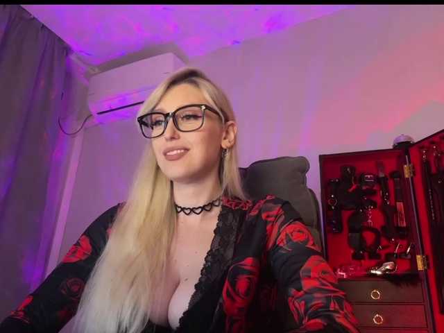miss-Liya live cam on BongaCams