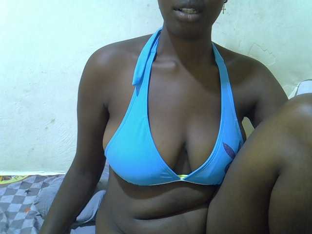 pretty-kimmy live cam on BongaCams
