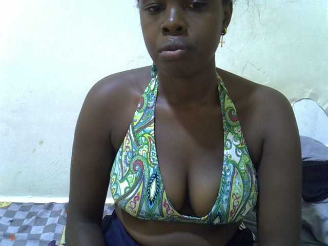 pretty-kimmy live cam on BongaCams