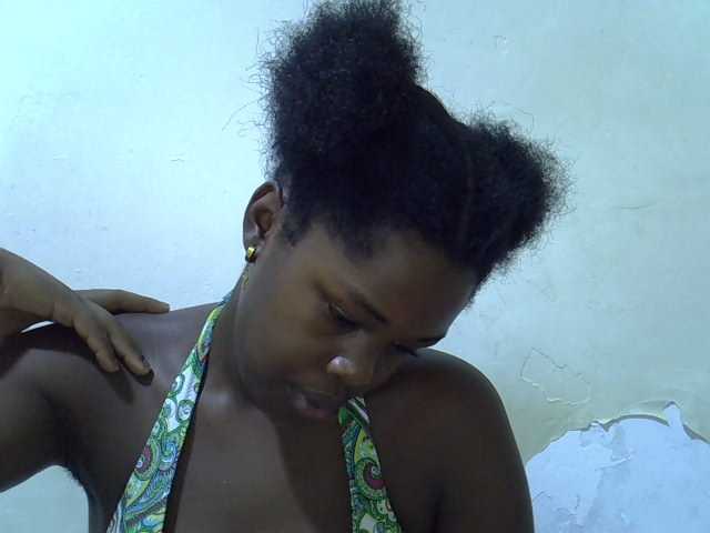 pretty-kimmy live cam on BongaCams