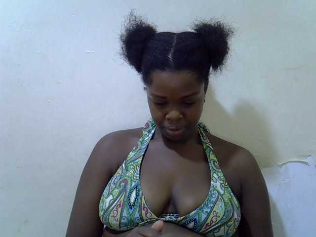 pretty-kimmy live cam on BongaCams
