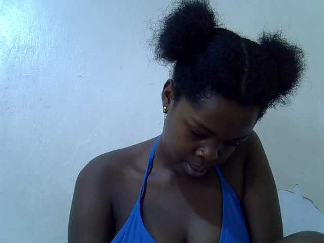 pretty-kimmy live cam on BongaCams