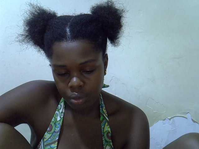 pretty-kimmy live cam on BongaCams