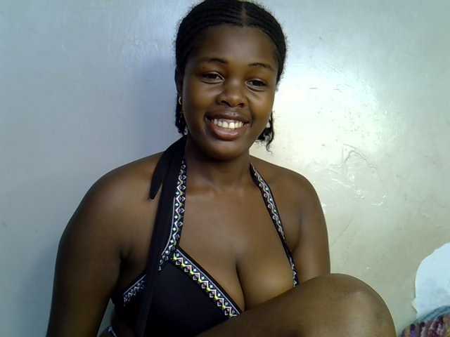 pretty-kimmy live cam on BongaCams