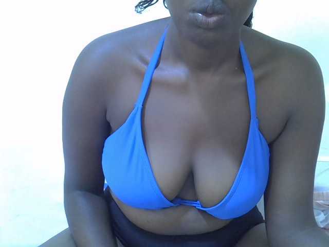 pretty-kimmy live cam on BongaCams