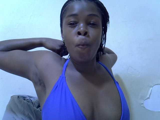 pretty-kimmy live cam on BongaCams