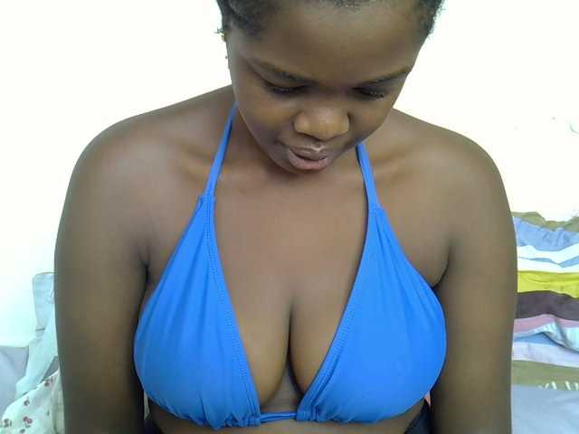 pretty-kimmy live cam on BongaCams