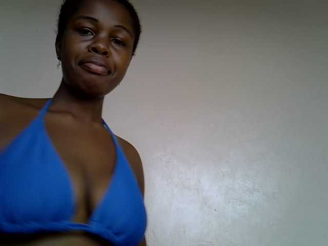 pretty-kimmy live cam on BongaCams