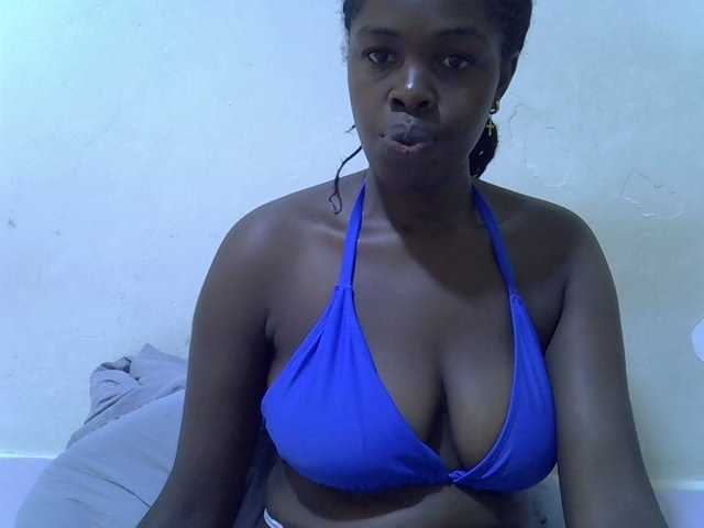 pretty-kimmy live cam on BongaCams