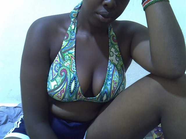 pretty-kimmy live cam on BongaCams