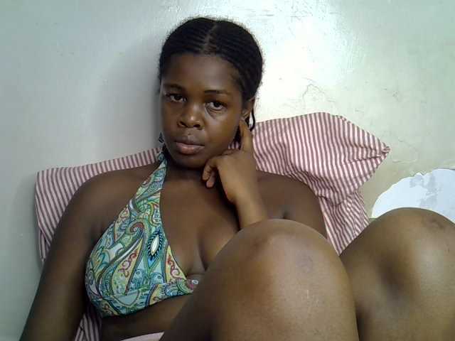pretty-kimmy live cam on BongaCams