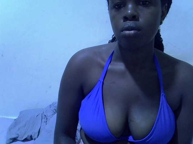 pretty-kimmy live cam on BongaCams