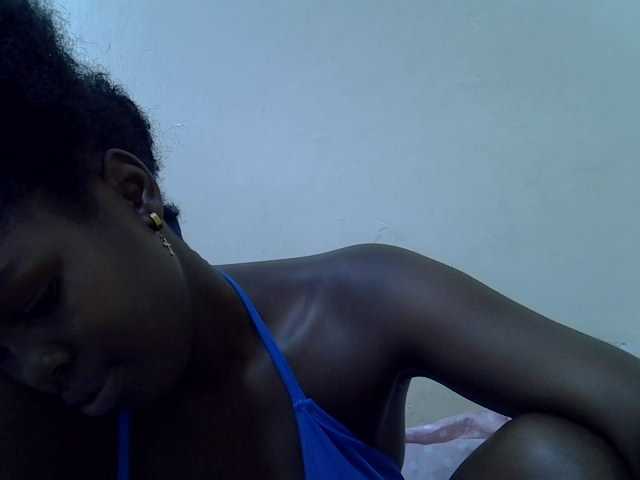 pretty-kimmy live cam on BongaCams